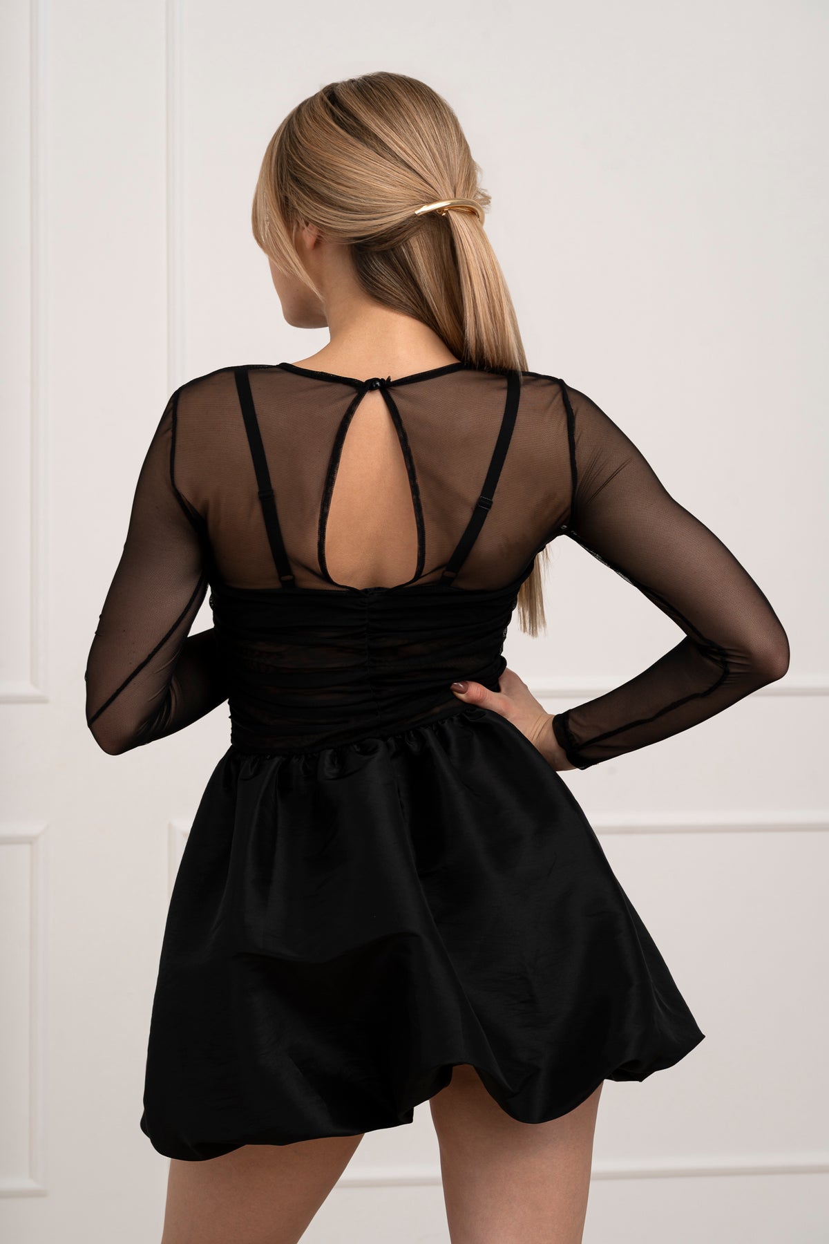 Moteriška itališka proginė suknelė GAVIN Juoda