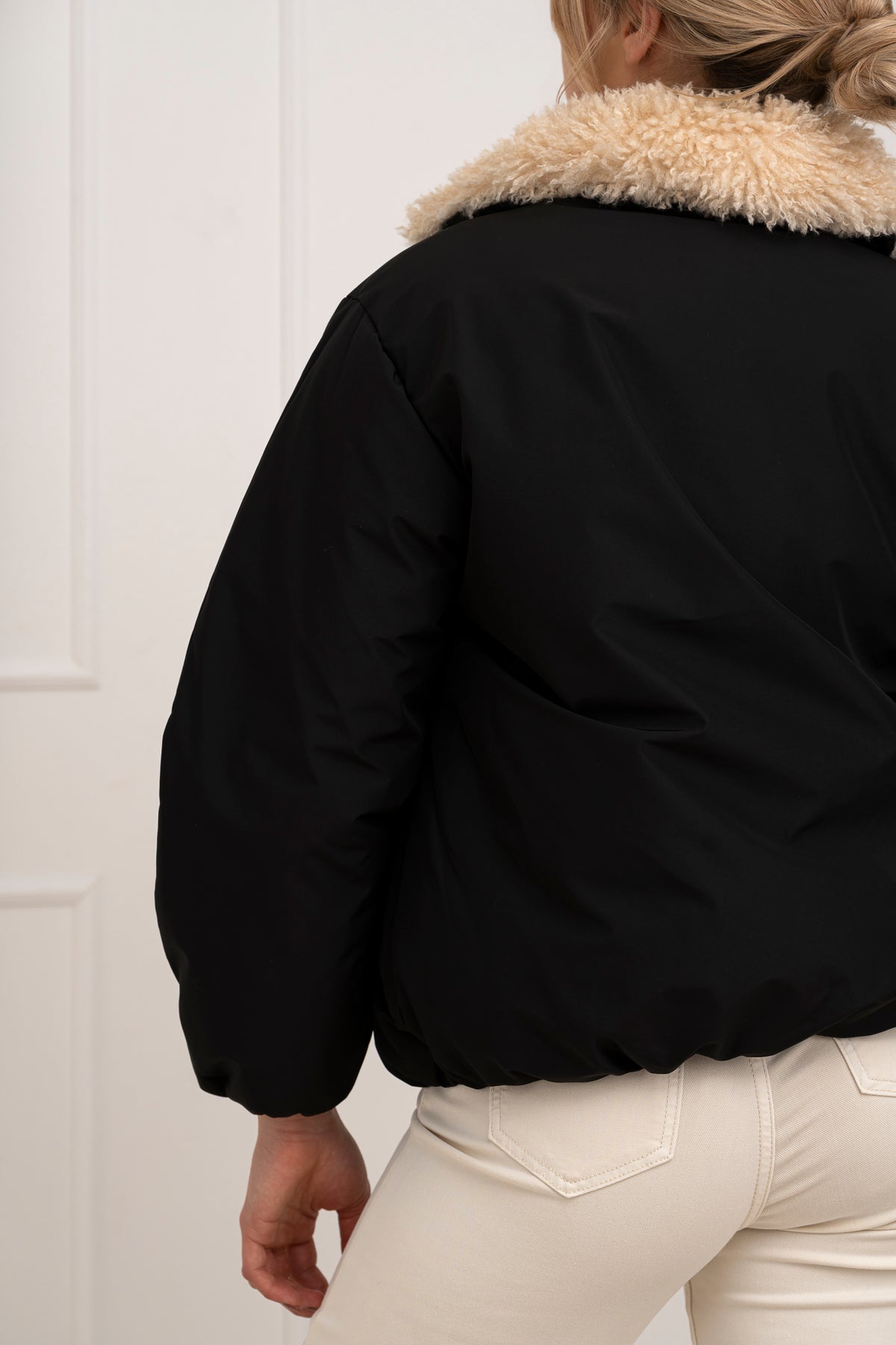 Moteriška striukė su teddy kailiu BILLY Juoda/Kreminė