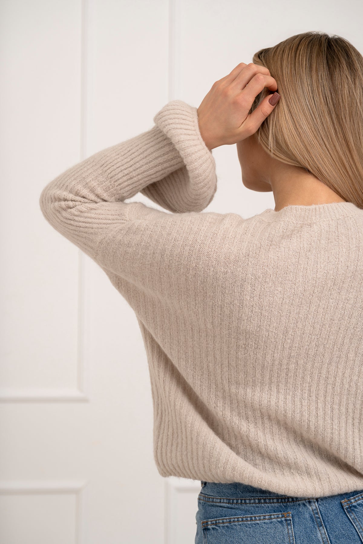 Moteriškas itališkas megztinis su baby alpakos vilna URSULA Kreminė