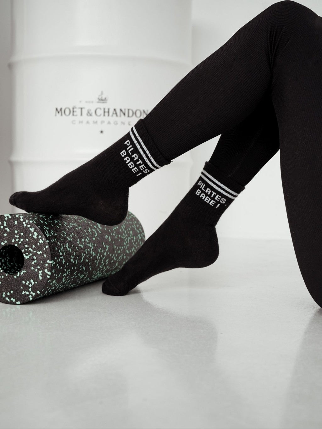 Moteriškos kojinės PILATES BABE Juoda